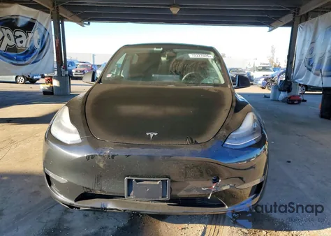 2020 Tesla Model Y z USA, uszkodzony, nr VIN 5YJYGDEE3LF018959